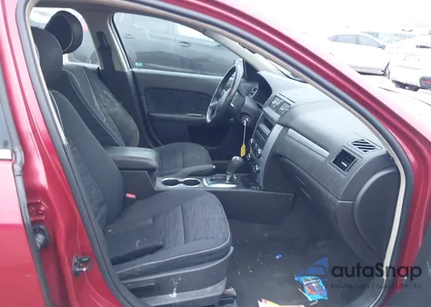 2011 Ford Fusion Se z USA, uszkodzony, nr VIN 3FAHP0HAXBR170662